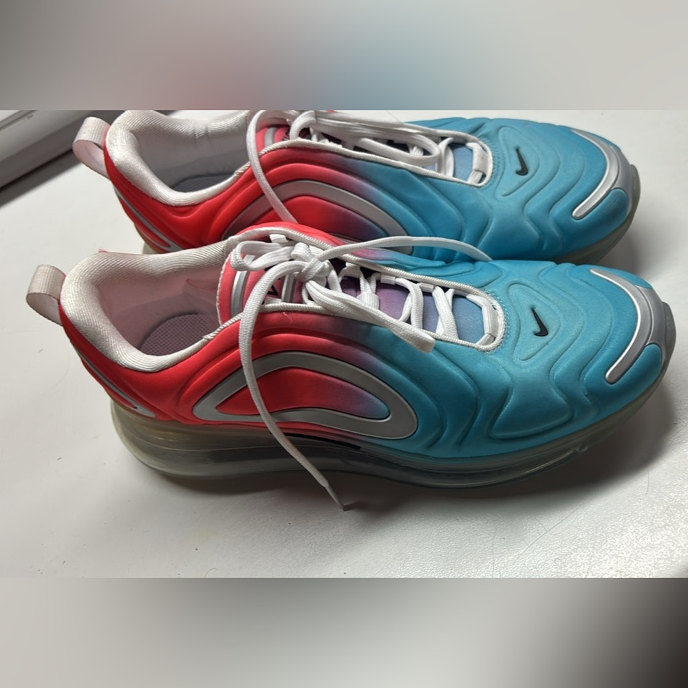 Nike Air Max 720 Pink and Blue Sneakers